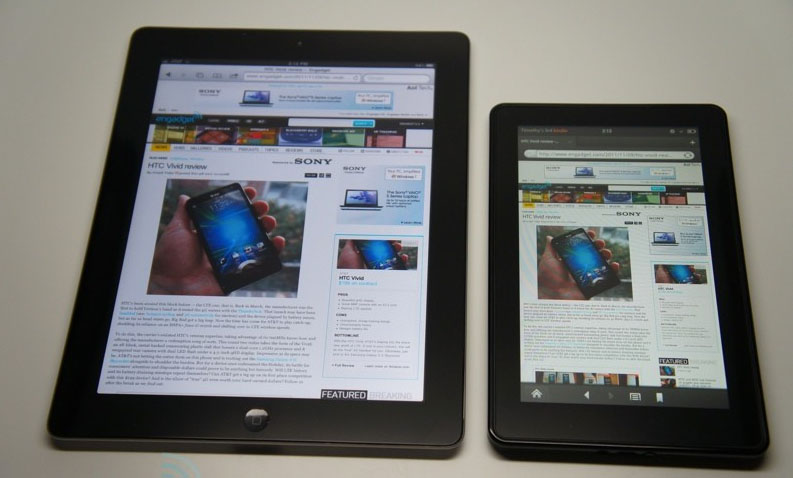 iPad 2 vinstra megin, Kindle Fire hægra megin